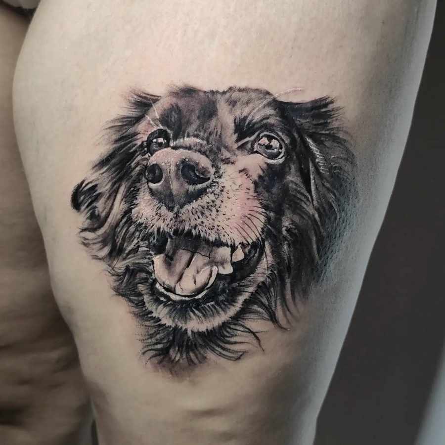 tatuaggio realistico cane